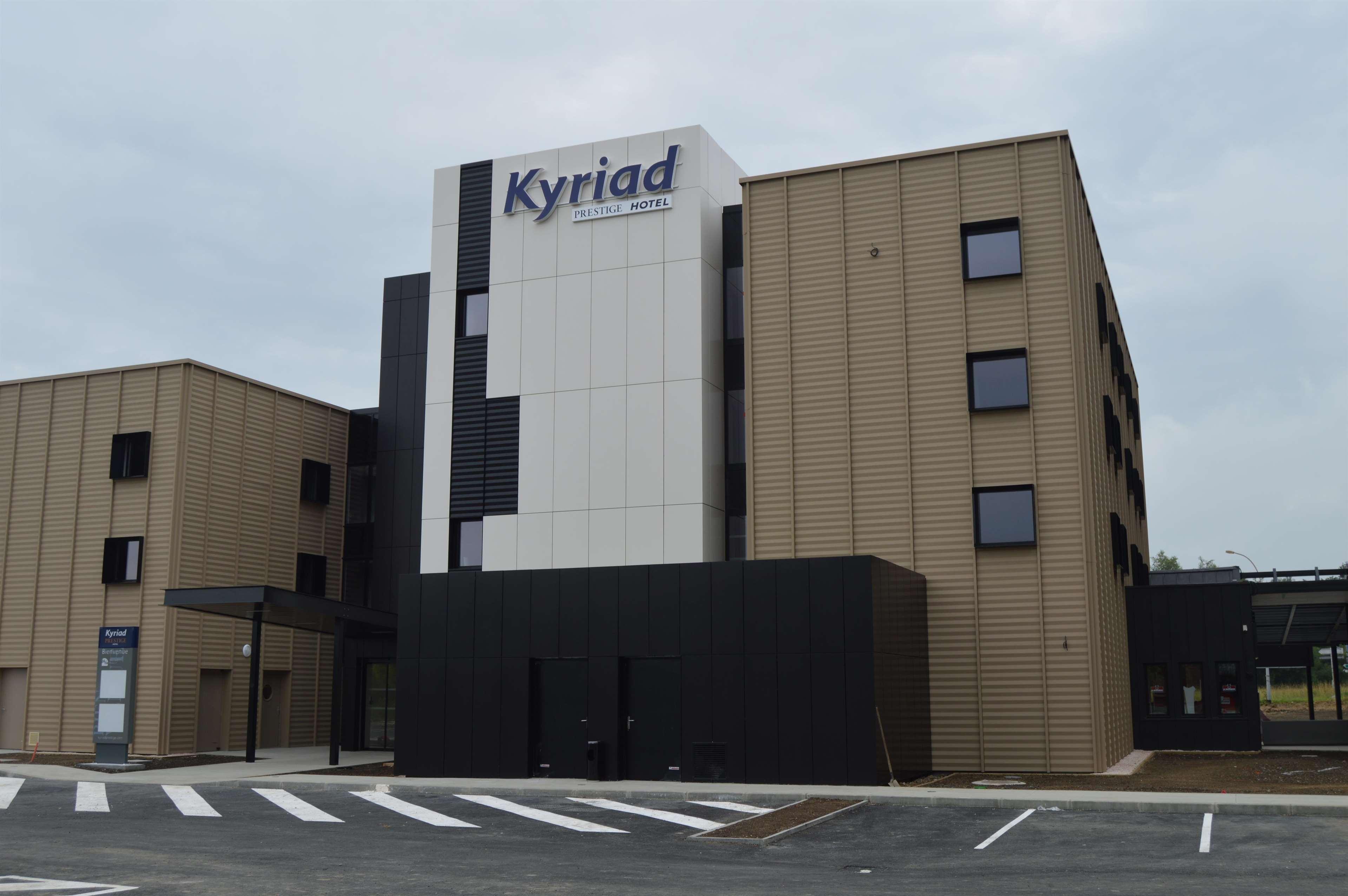 Kyriad Prestige Pau - Palais Des Sports Exterior foto